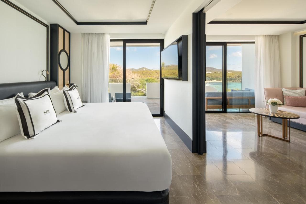 BLESS Ibiza Cala Nova - The Leading Hotels of the World – bilde 3