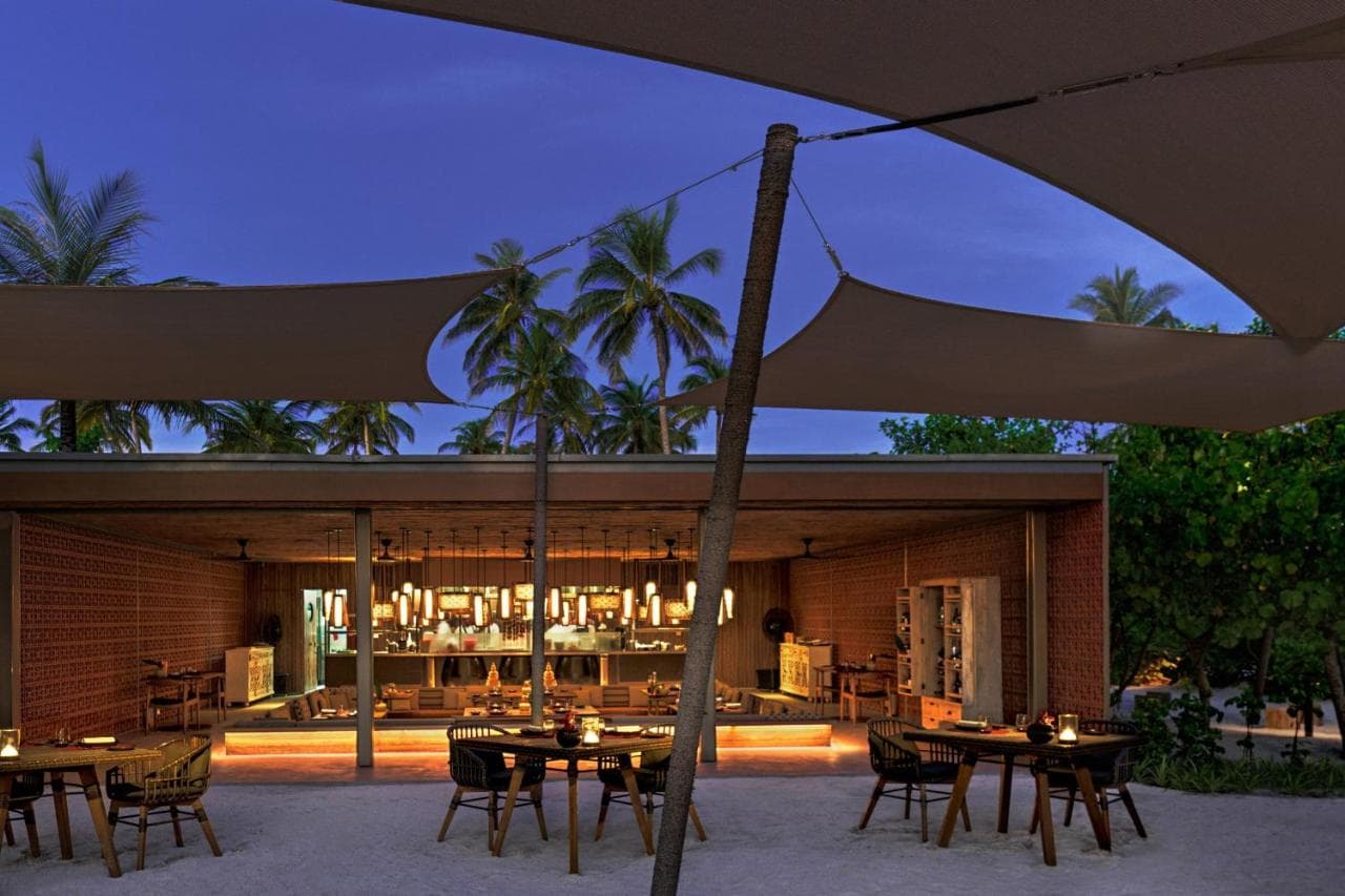 The Ritz-Carlton Maldives, Fari Islands view 5