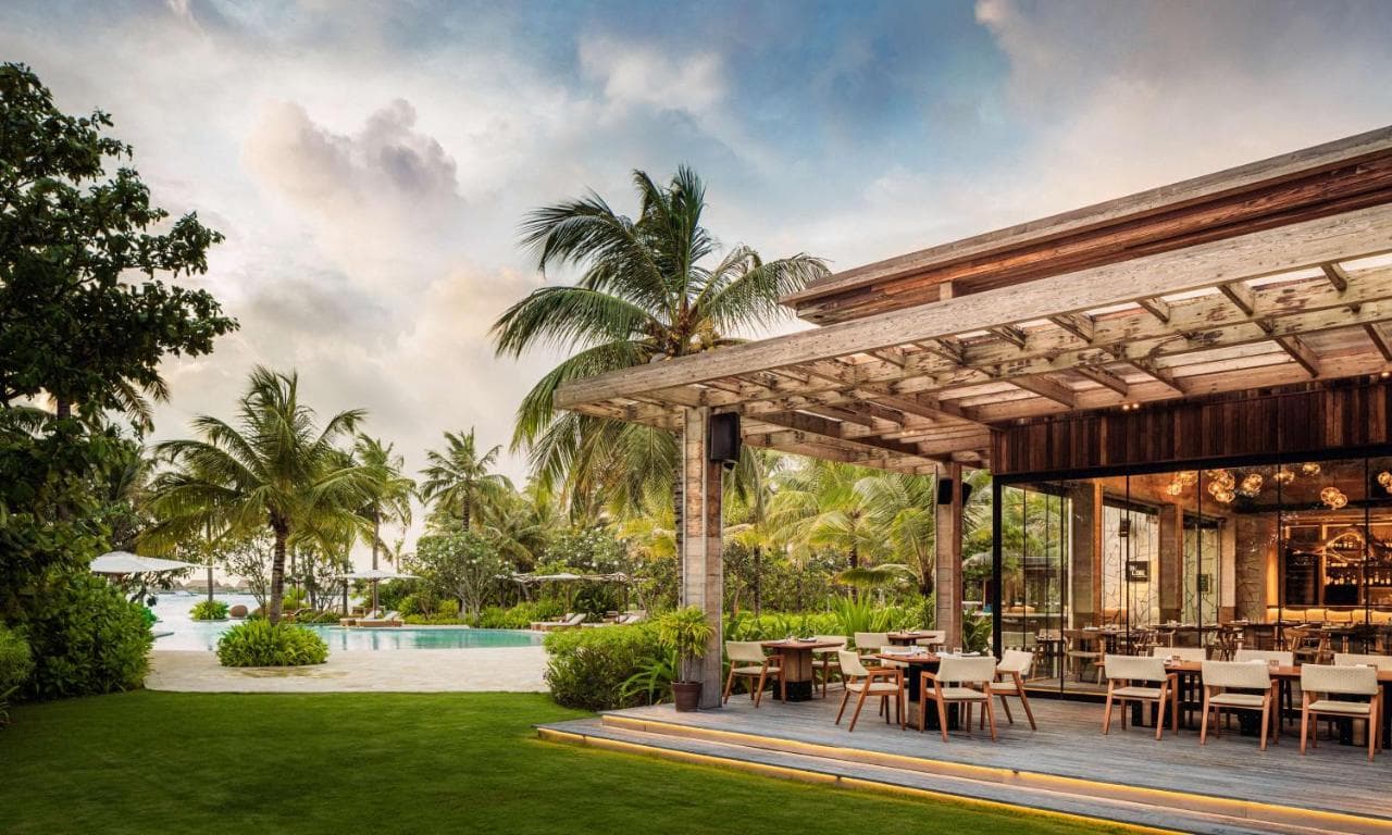 Waldorf Astoria Maldives Ithaafushi view 4