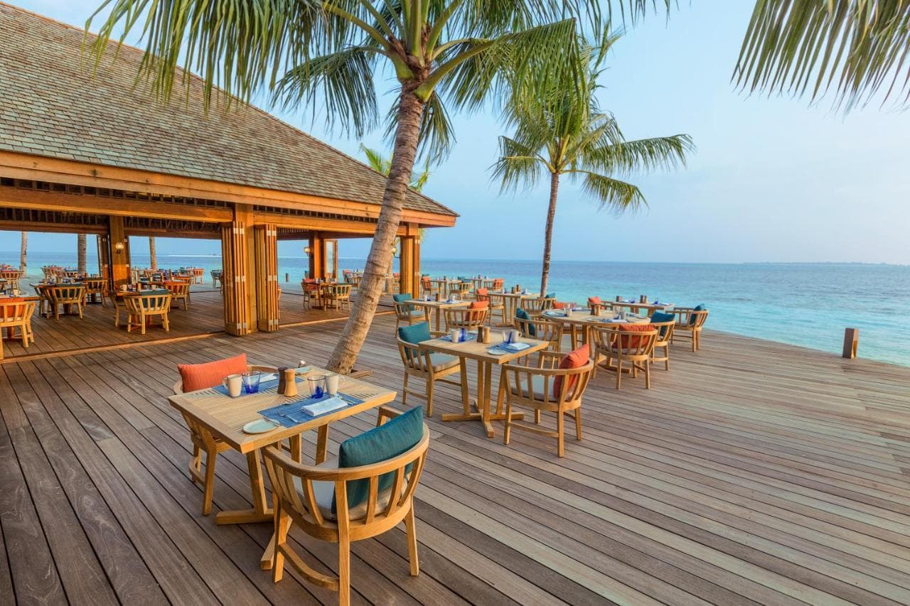 Hurawalhi Island Resort view 4
