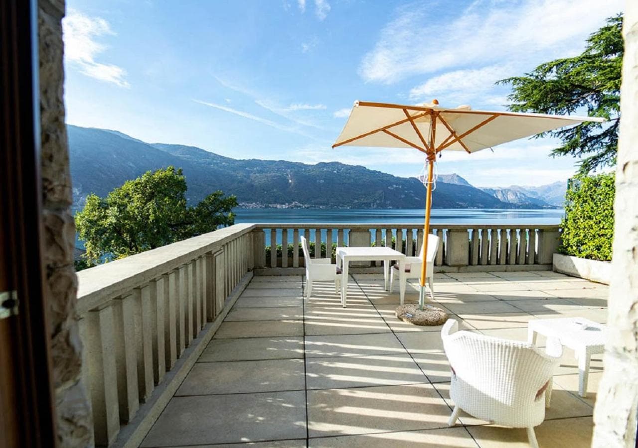 Villa Lario Resort Mandello view 2