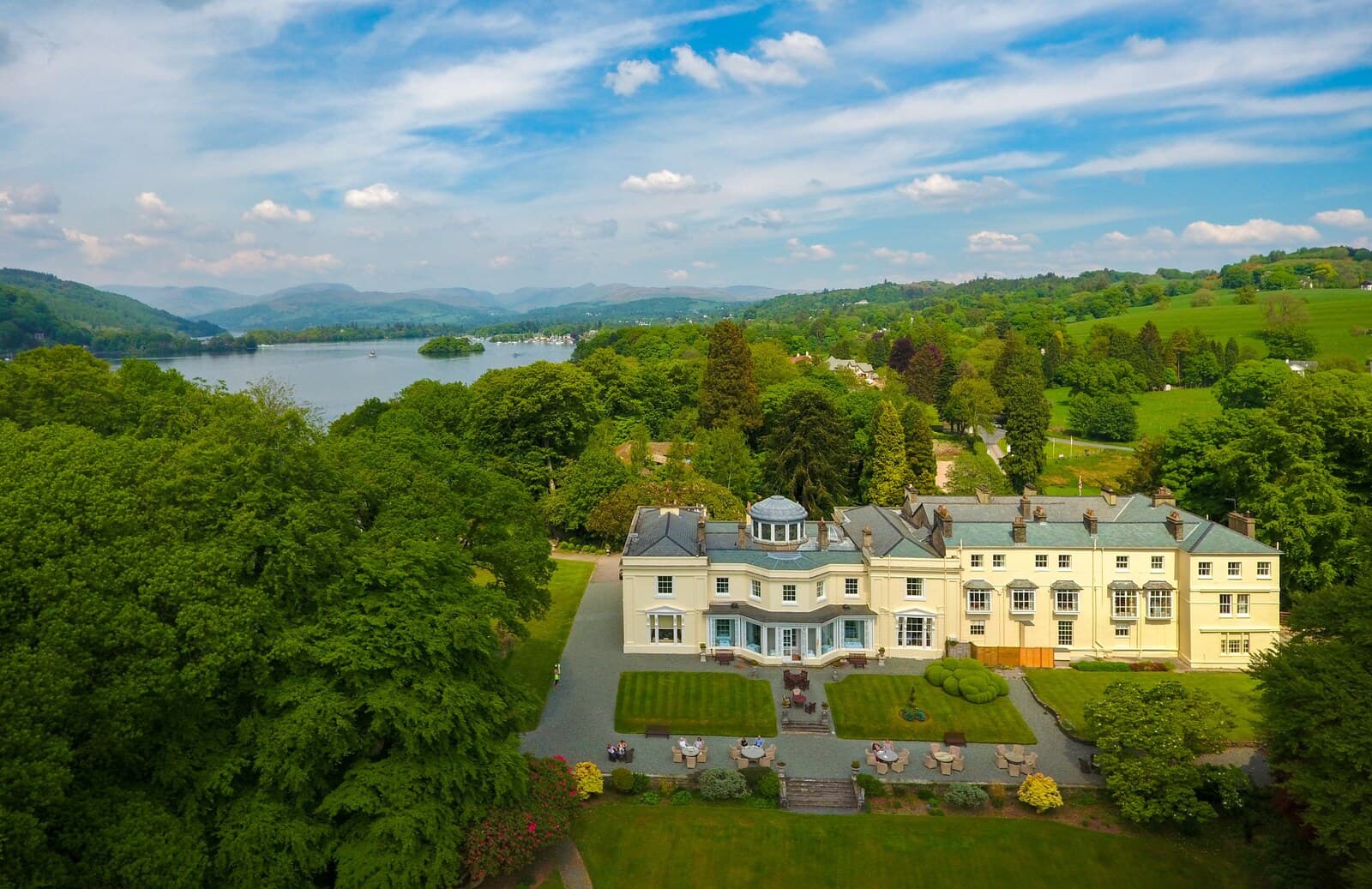 Storrs Hall Hotel