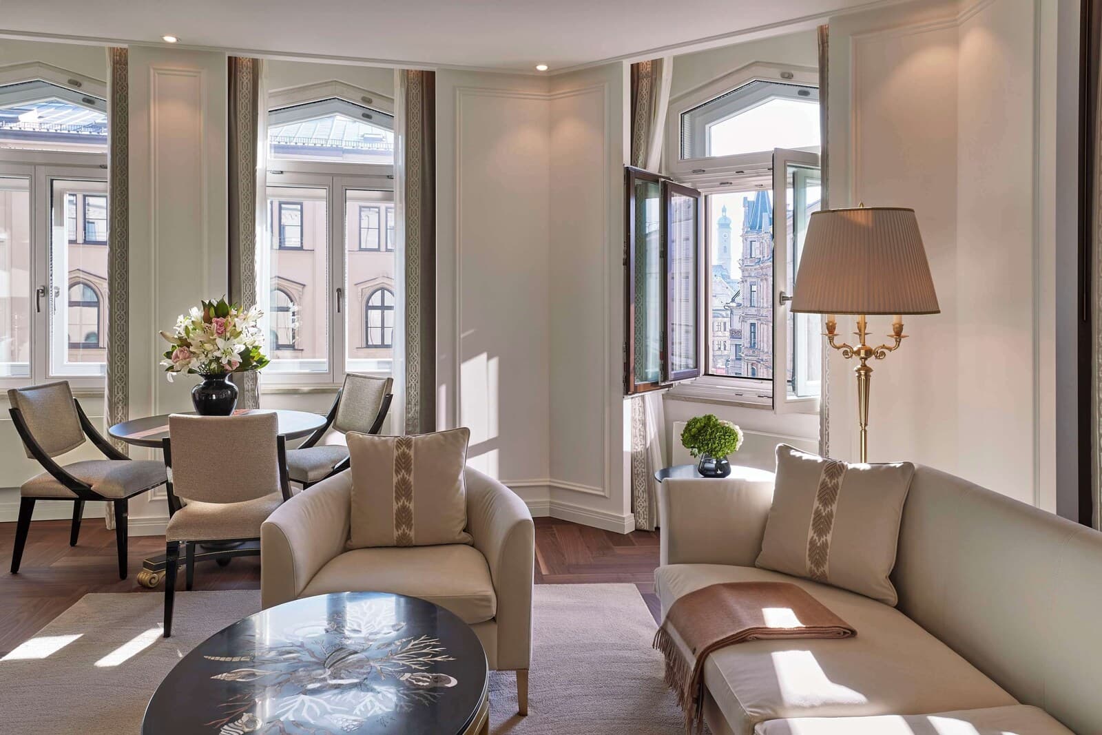 Vier Jahreszeiten Kempinski München – bilde 2
