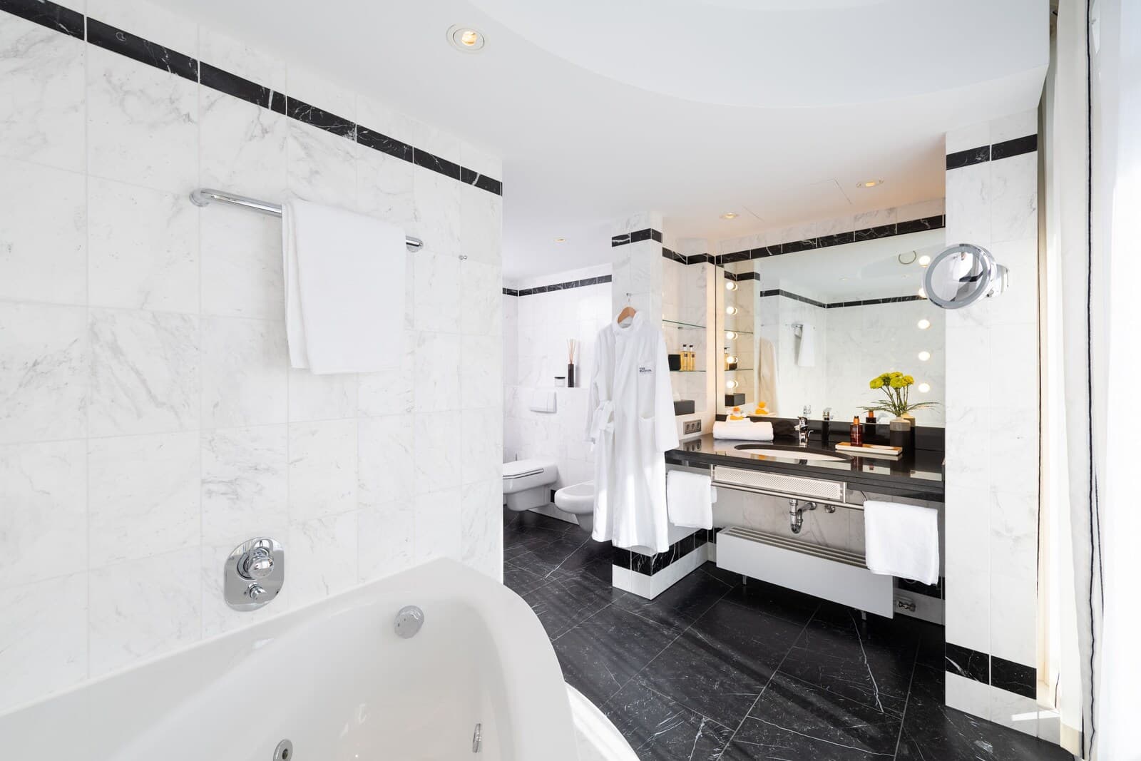 THE MADISON Hotel Hamburg – bilde 3